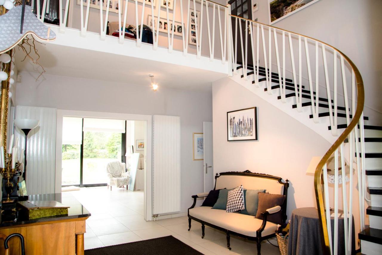 Le Champ Du Renne Bed & Breakfast เลอม็องส์ ภายนอก รูปภาพ
